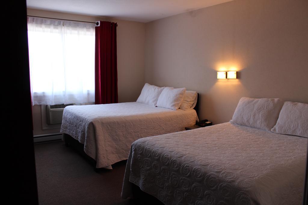 Motel Capri Et Suites Repentigny Exterior foto