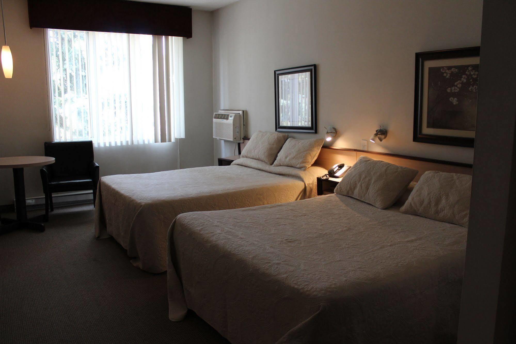 Motel Capri Et Suites Repentigny Exterior foto